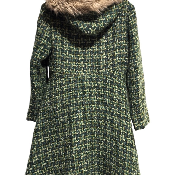 Green and Yellow Patterned Coat - Picture 2 of 5